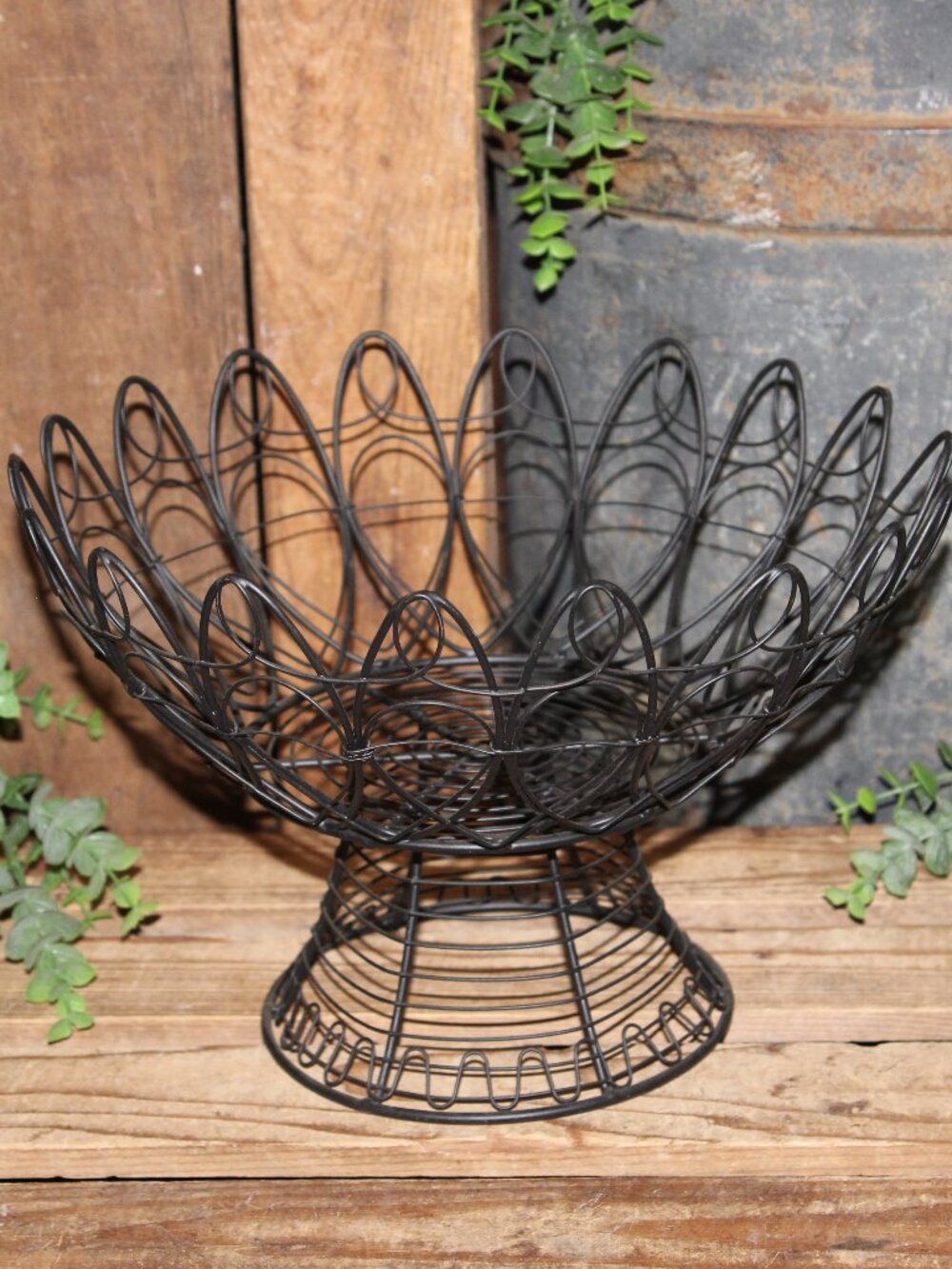 Vintage Black Wrought Iron Wire Farmhouse Pedestal Dish Bowl